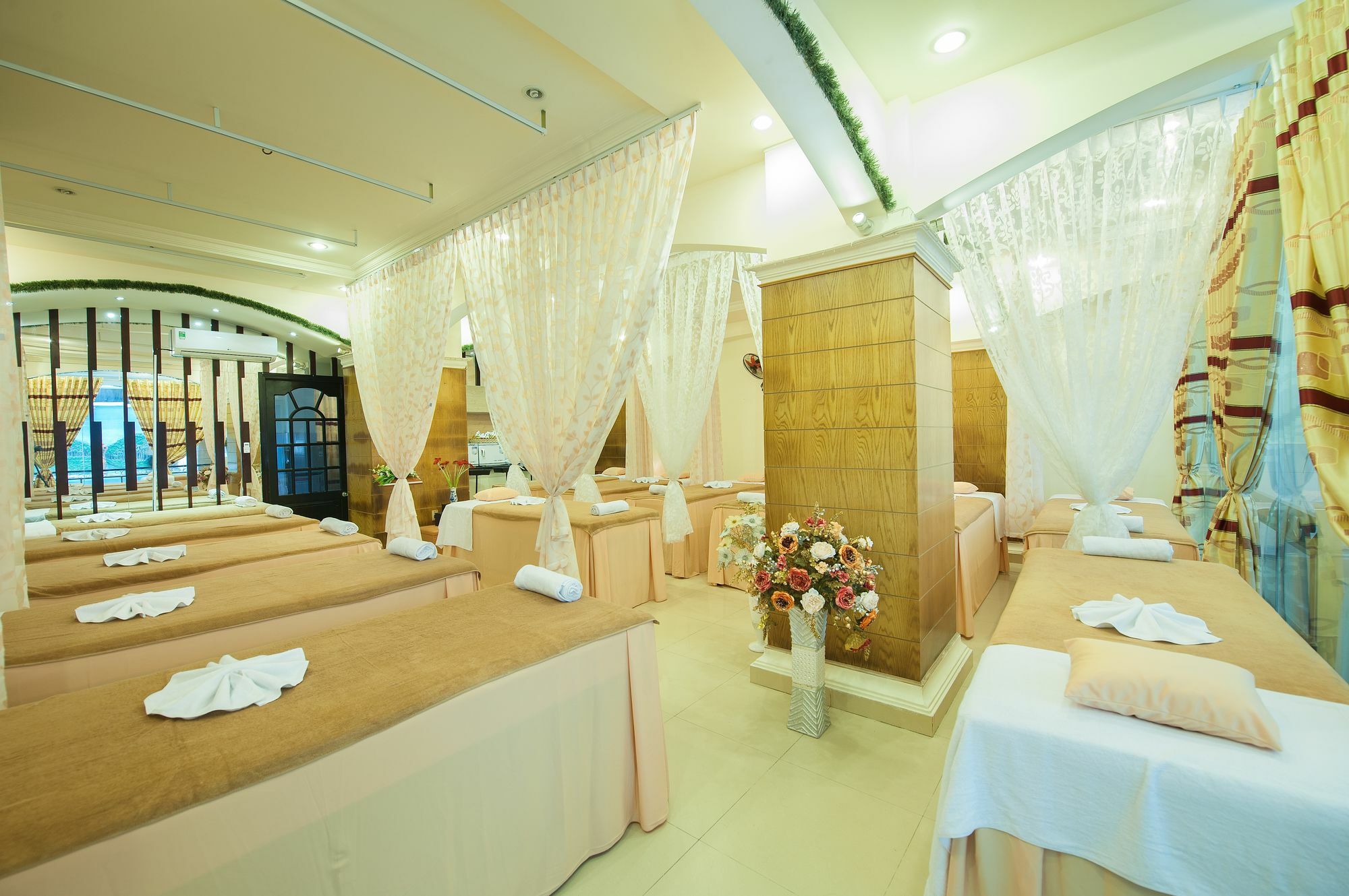 Paris Gold Hotel Cidade de Ho Chi Minh Exterior foto